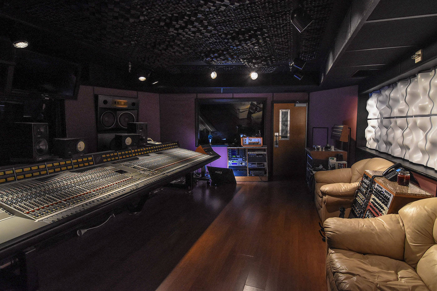 Big3 Studio A - Aeolian® Sound Diffusers